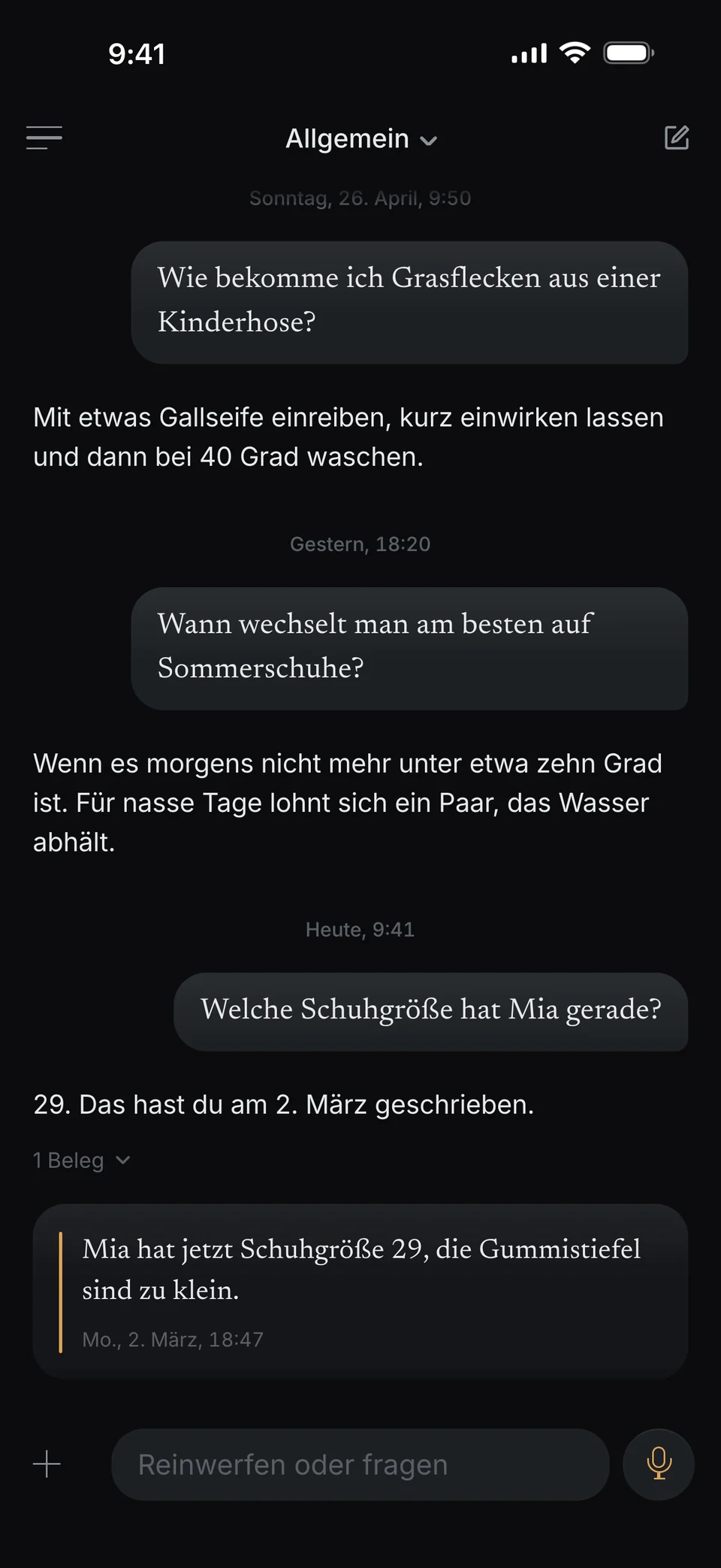 Ein Chat in dunel: Du fragst „Welche Schuhgröße hat Mia gerade?“, dunel antwortet „29. Das hast du am 2. März geschrieben.“ Darunter dein Satz „Mia hat jetzt Schuhgröße 29, die Gummistiefel sind zu klein.“ vom Montag, 2. März, 18:47.