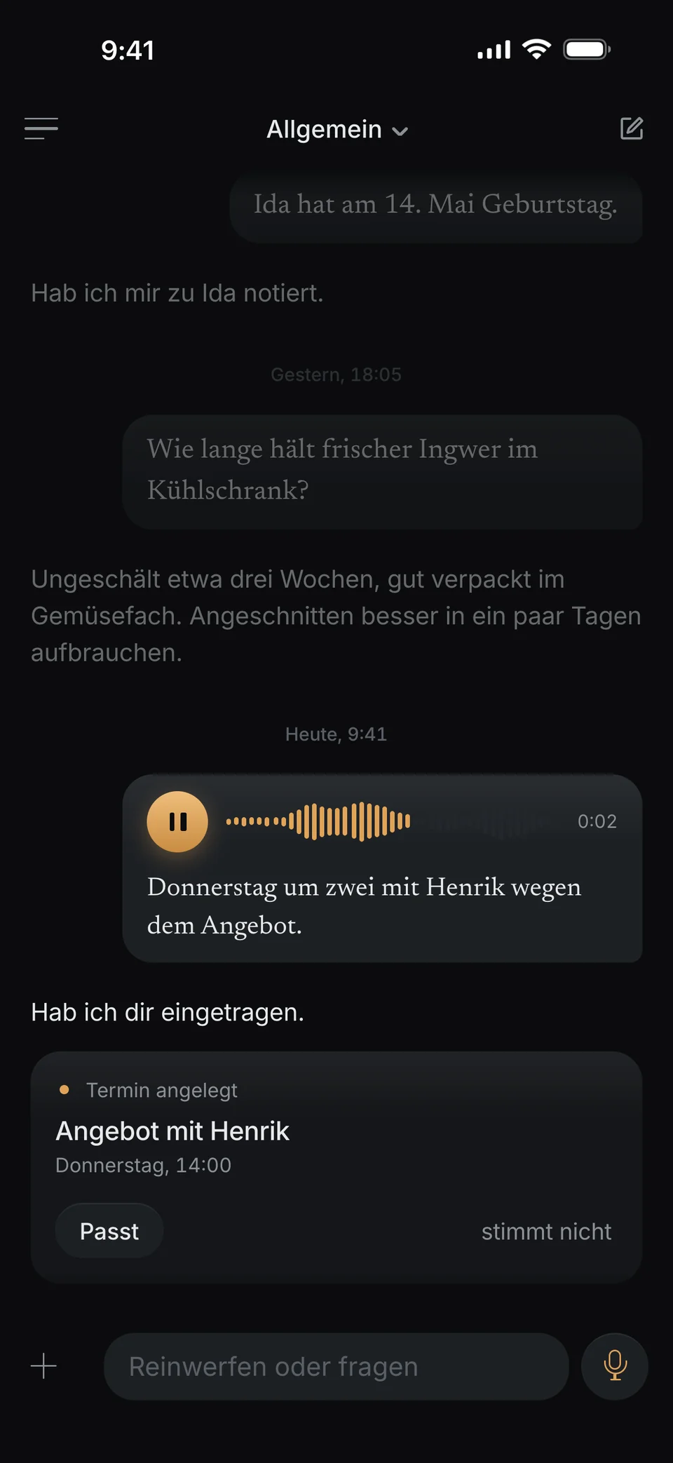 dunel auf dem iPhone, ein Chat. Deine Sprachnachricht: Donnerstag um zwei mit Henrik wegen dem Angebot. dunel antwortet: Hab ich dir eingetragen. Darunter die Karte: Termin angelegt, Angebot mit Henrik, Donnerstag, 14:00, mit den Knöpfen Passt und stimmt nicht.