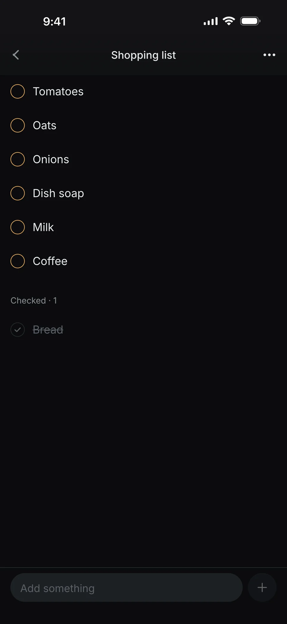 La lista de la compra en dunel: tomates, copos de avena, cebollas, lavavajillas y, recién añadidos, leche y café. Debajo, tachado: pan.